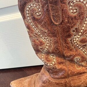 Ferrini Brown Western Boots with Intricate Embroidery